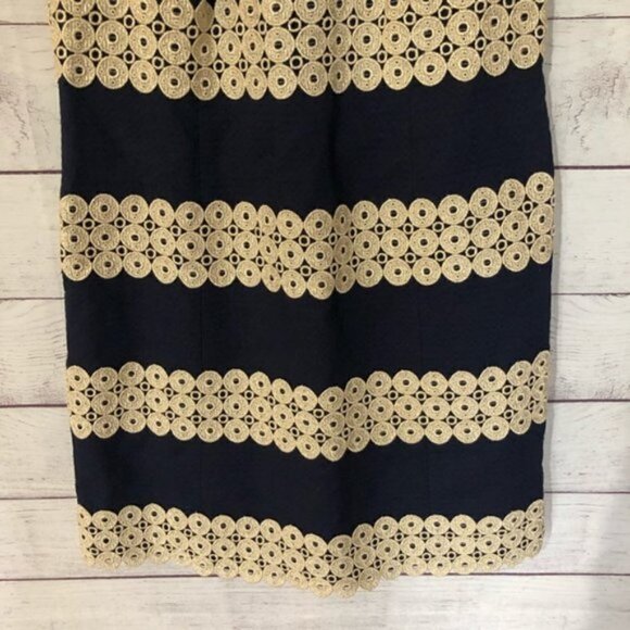Lilly Pulitzer Preppy Annabelle Navy & Gold Embroidered High Neck Shift Dress 4 - Picture 5 of 7